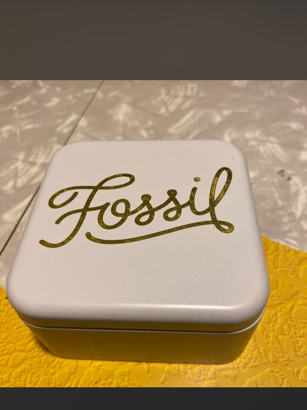 Fossil White and Gold Jewelry Case & Bracelet